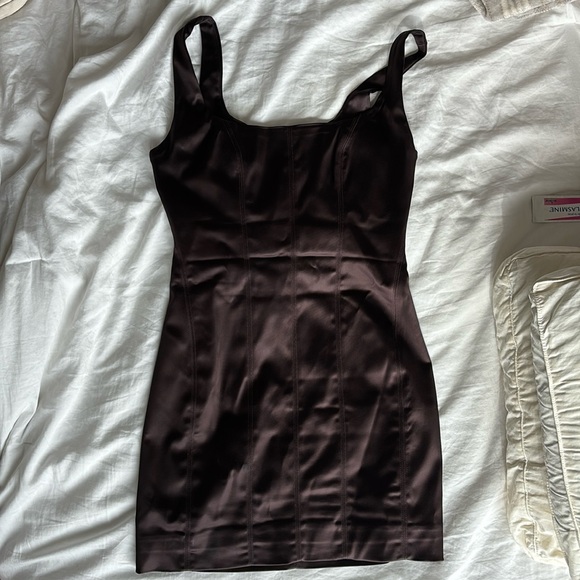 ARITZIA Ten by Babaton Premiere Satin Mini Dress in Mocha - Picture 3 of 5